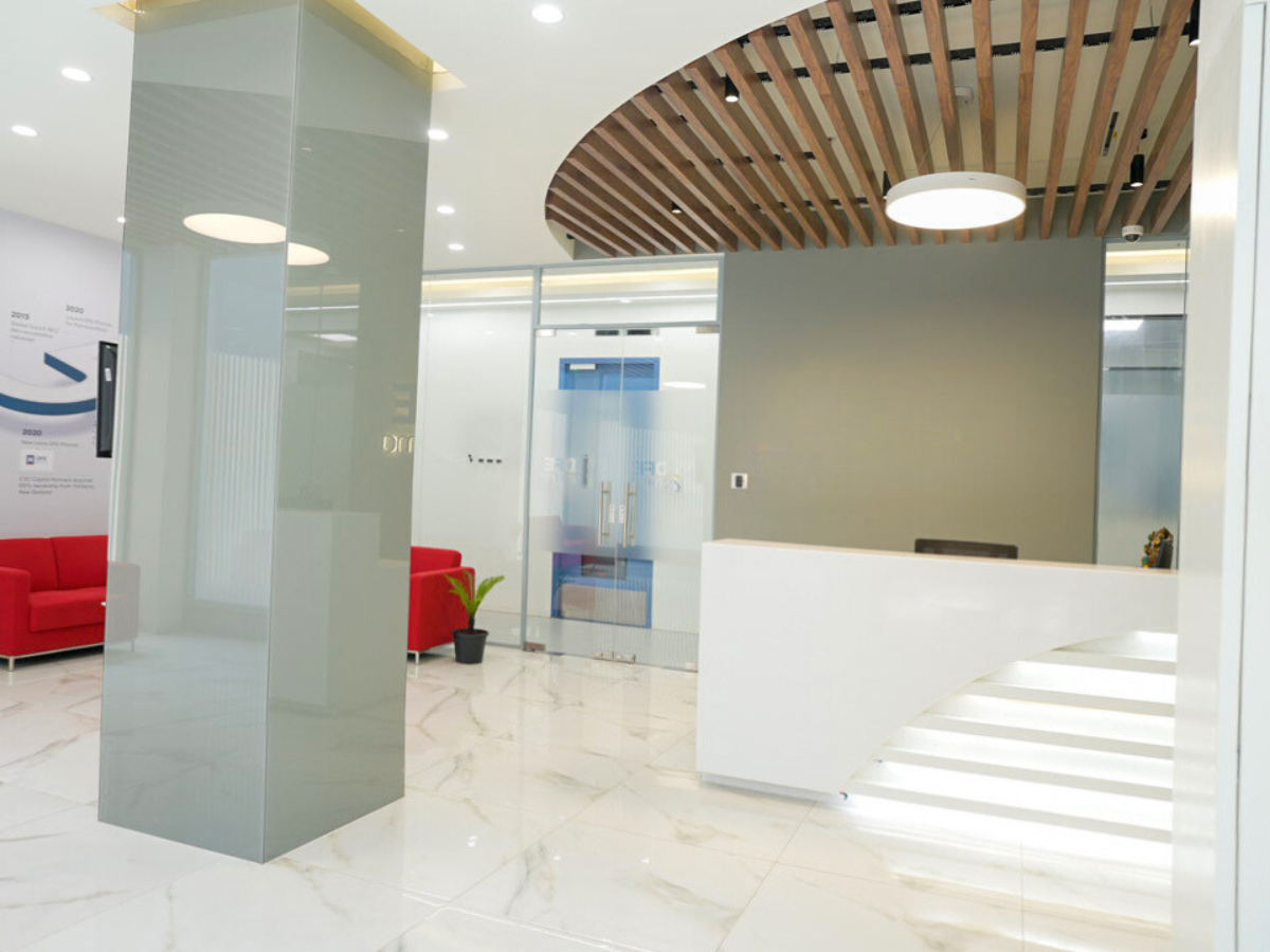 Reception - Biopharma Company - Turnkey laboratory construction by ScienceByDesign