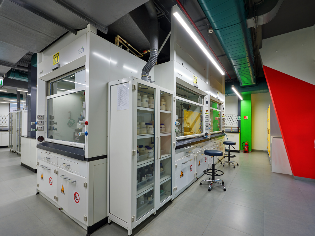 Specialty Chemical Company, Juinagar, Navi Mumbai - Lab Furniture, Fume Hoods, Storage Cabinets - Turnkey Lab Design and Construction by SbyD