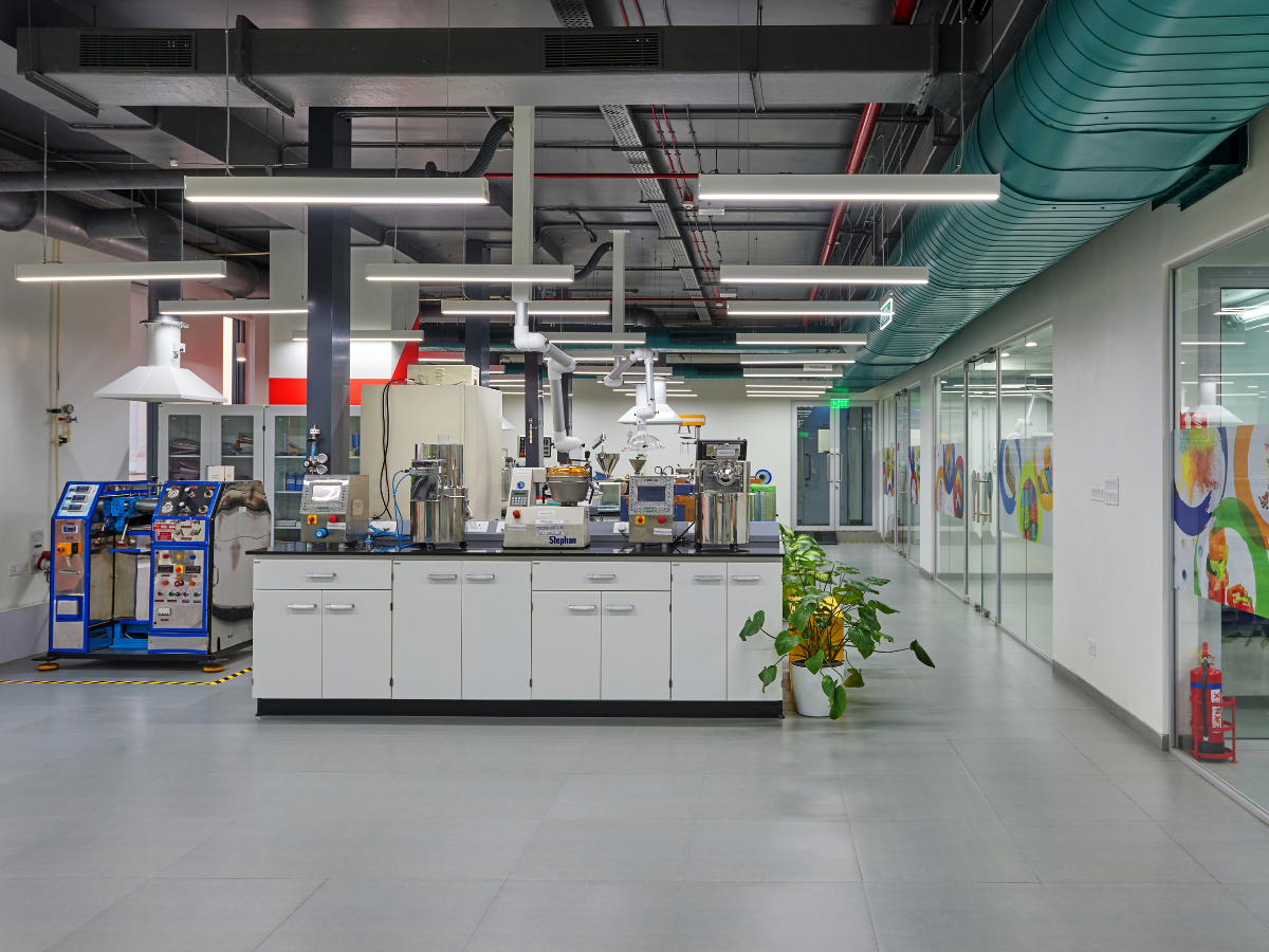 Specialty Chemical Company, Juinagar, Navi Mumbai - Lab Furniture, Granite, Canopy Hoods, Spot Extractors - Turnkey Lab Design and Construction by SbyD